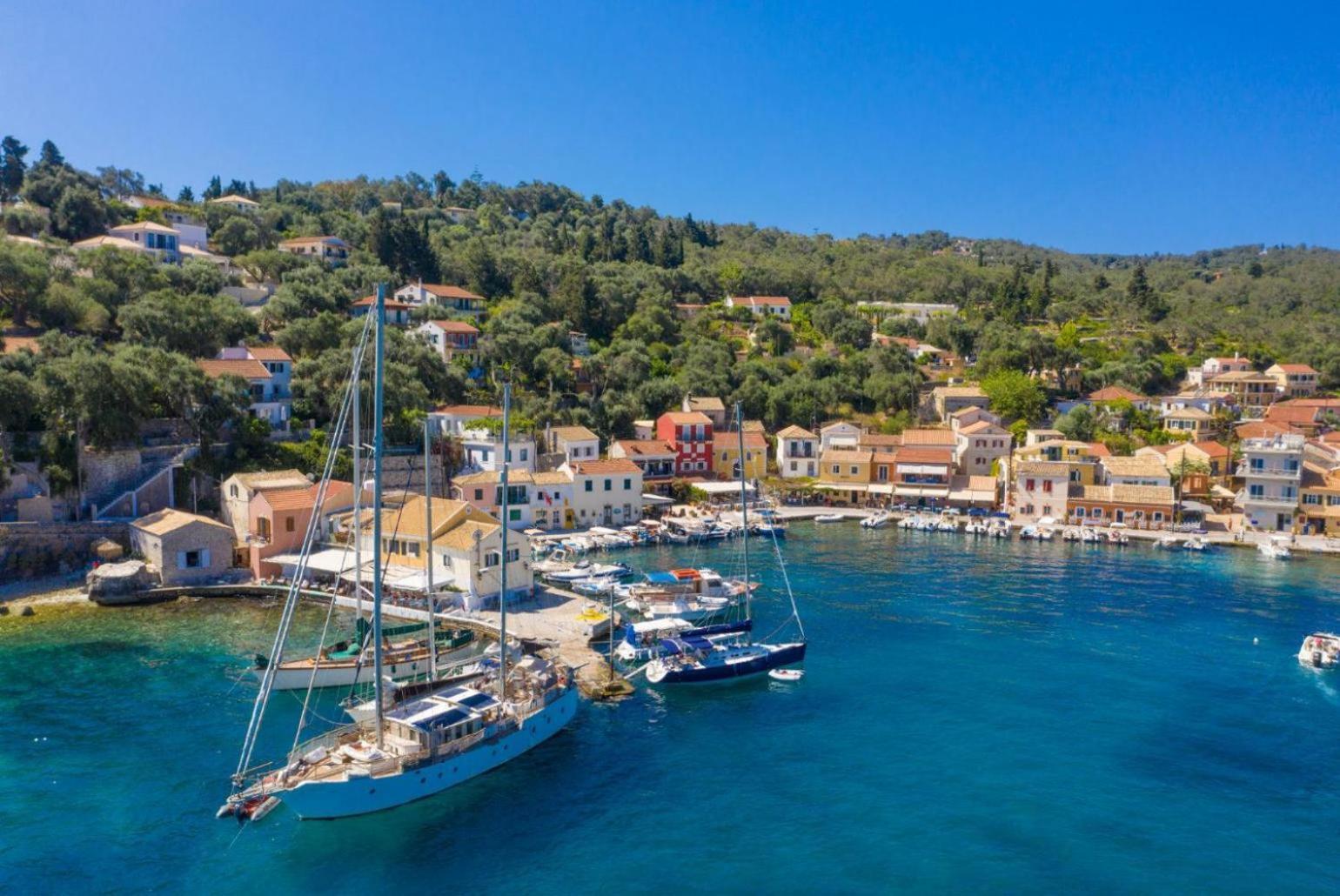 Spiros Jetty House Apartment Longós Екстериор снимка