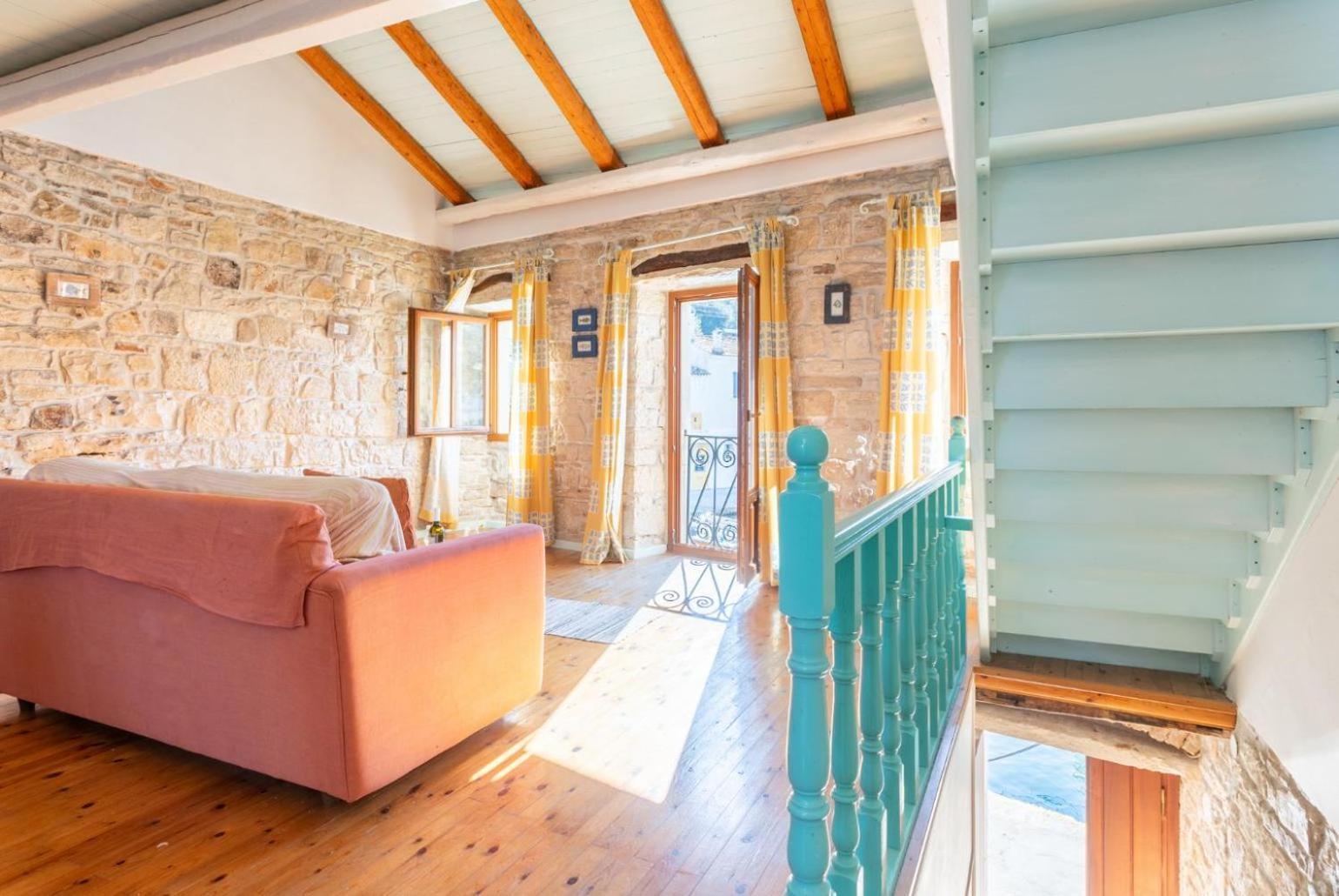 Spiros Jetty House Apartment Longós Екстериор снимка